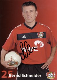 Bayer 04 Leverkusen - Vorderseite.jpg